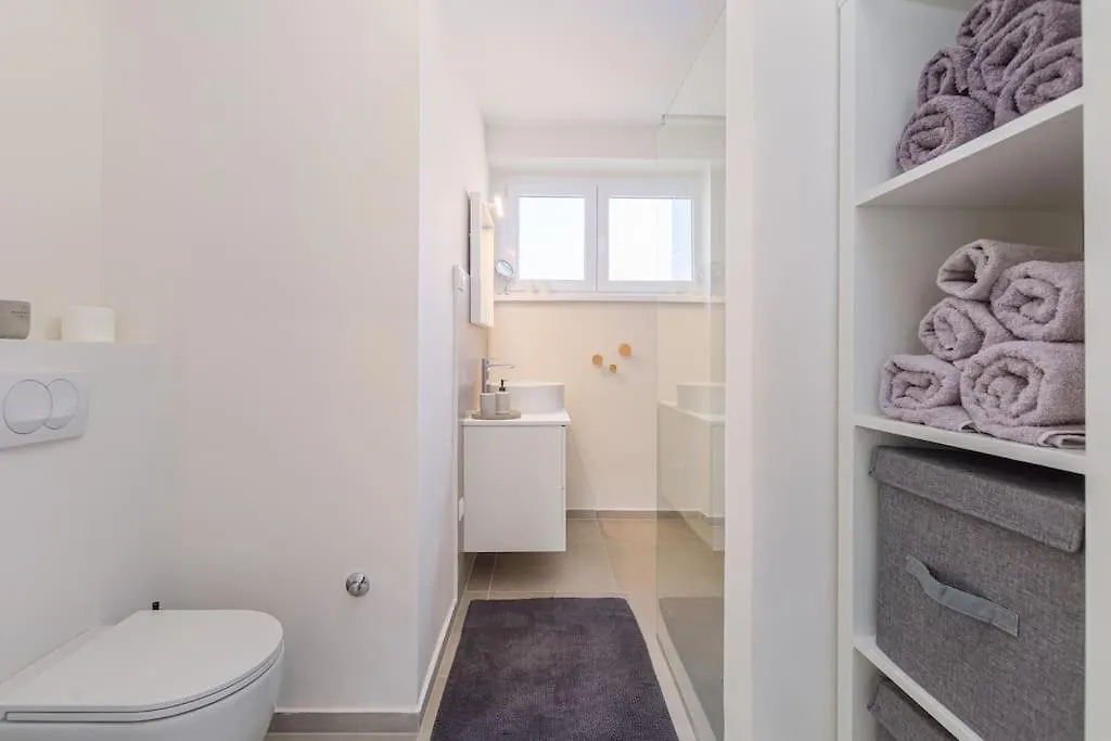 Apartman Noa Pula 0*,