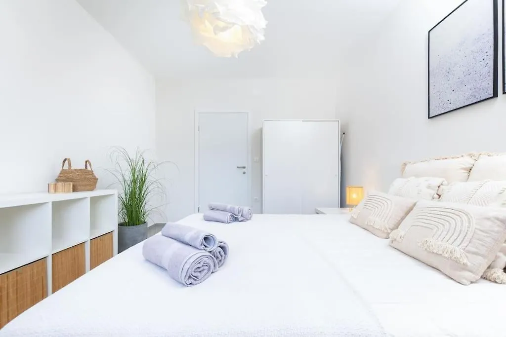 Apartman Noa Pula 0*,